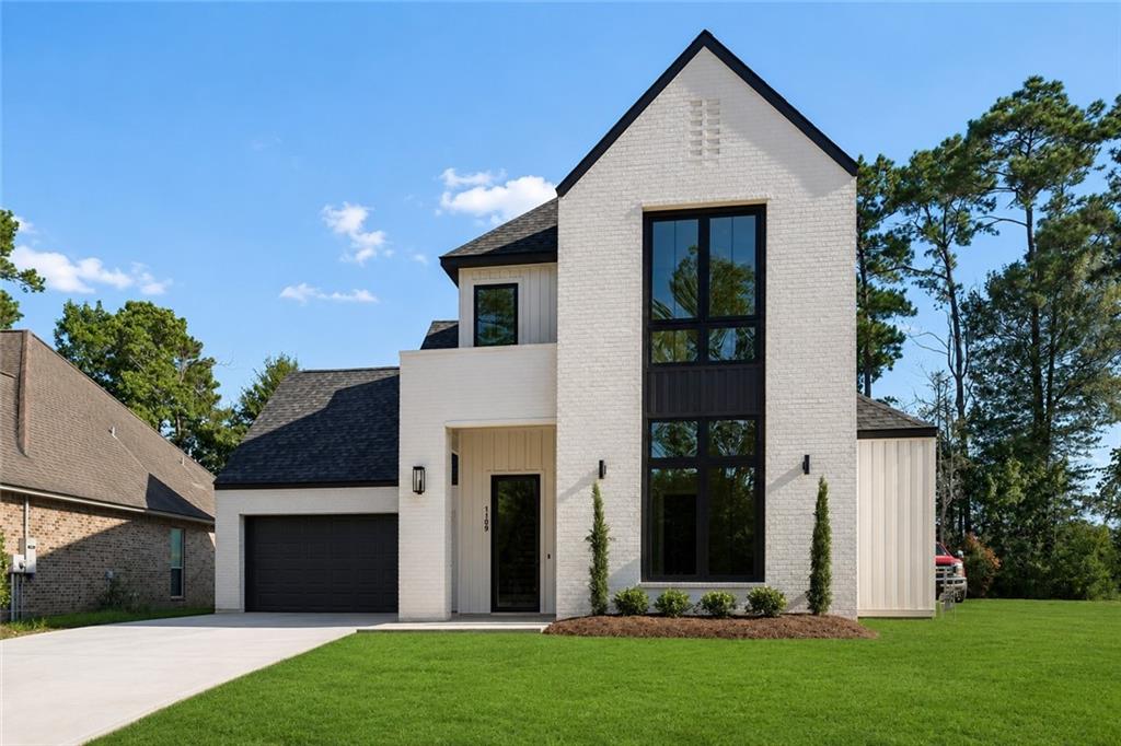 1109 DELTA Lane