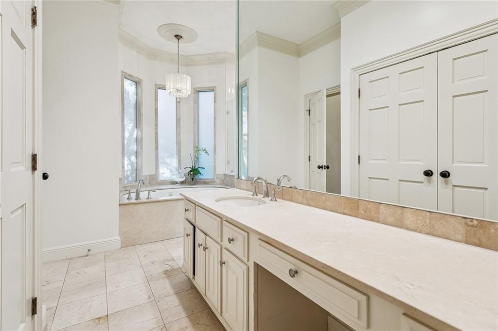 105 CONCORDE Place