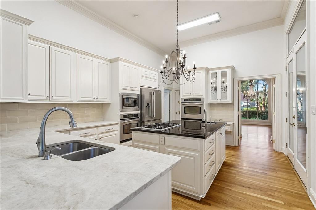 105 CONCORDE Place