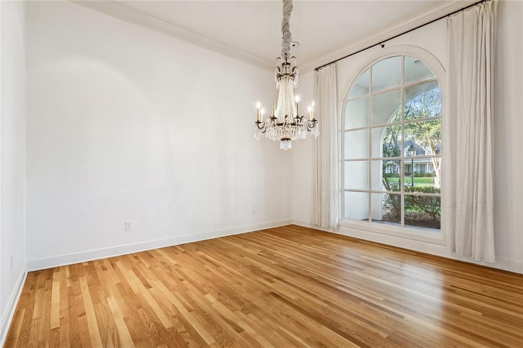 105 CONCORDE Place