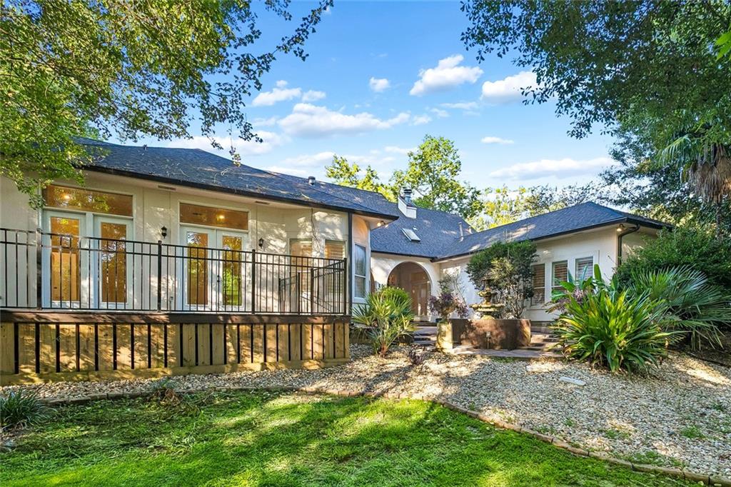 105 CONCORDE Place