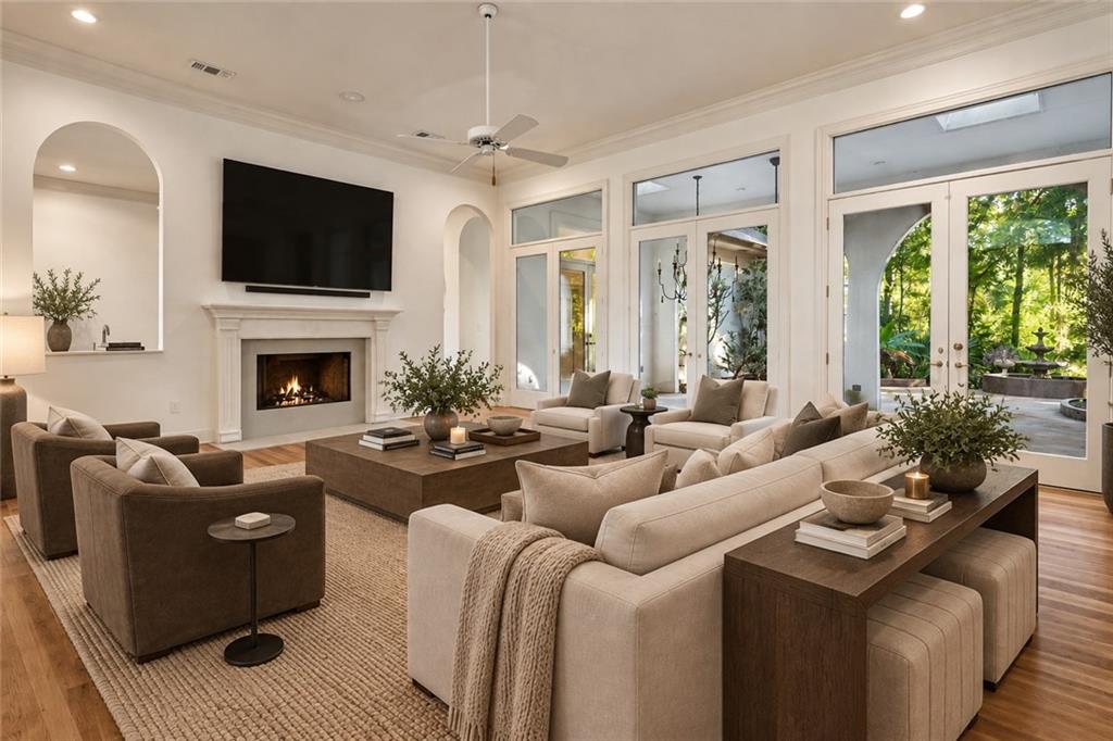 105 CONCORDE Place