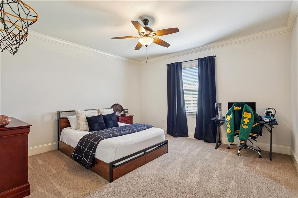 221 HIGHLAND CREST Drive