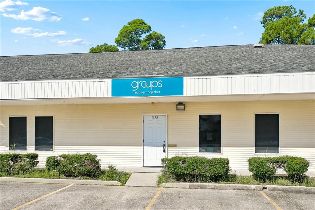 1381 CORPORATE SQUARE Boulevard