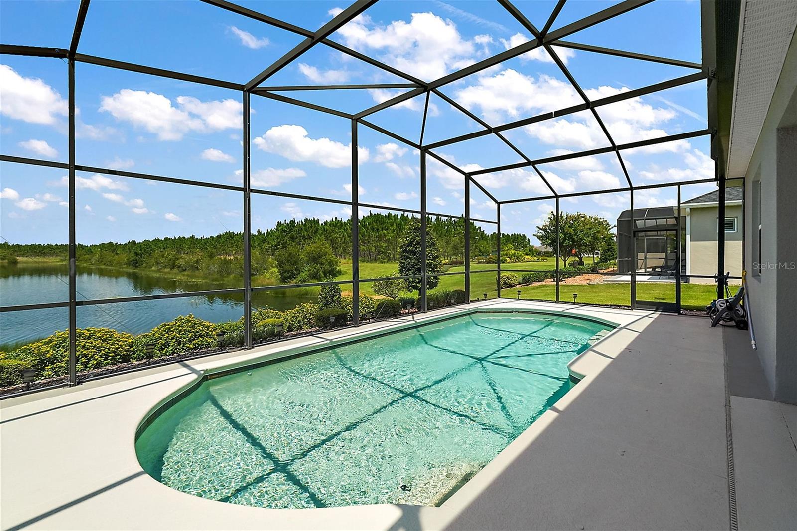 8449 BRIDGEPORT BAY CIRCLE