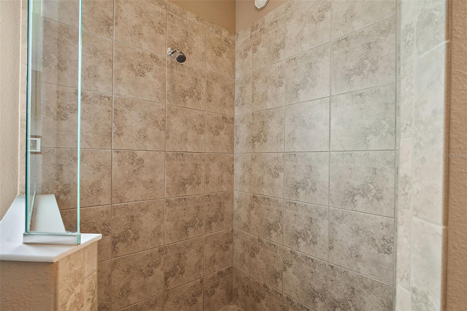 8456 BRIDGEPORT BAY CIRCLE