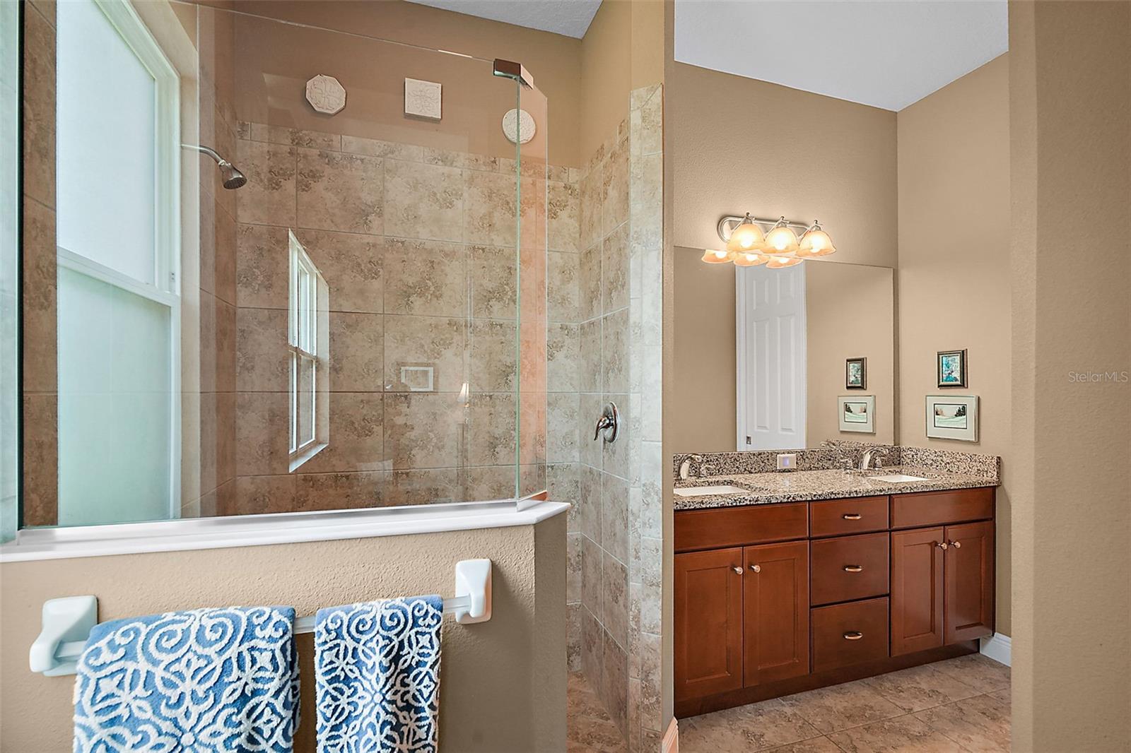 8456 BRIDGEPORT BAY CIRCLE