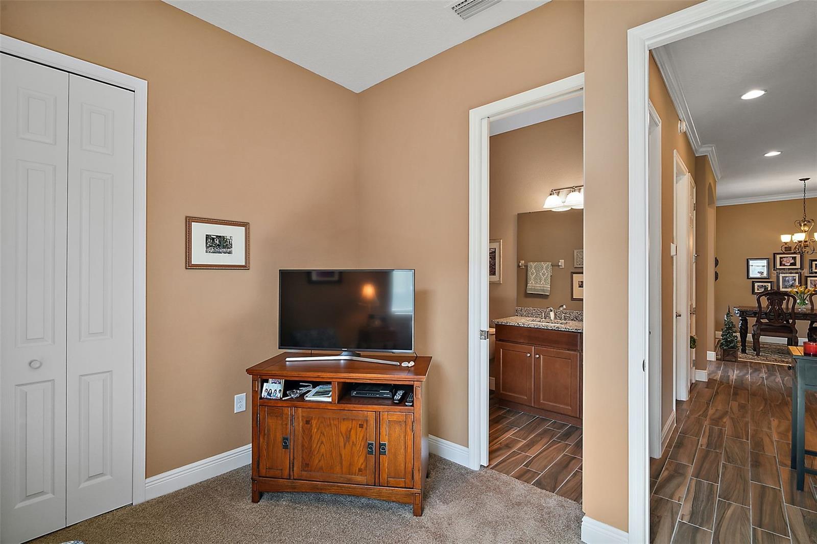 8456 BRIDGEPORT BAY CIRCLE