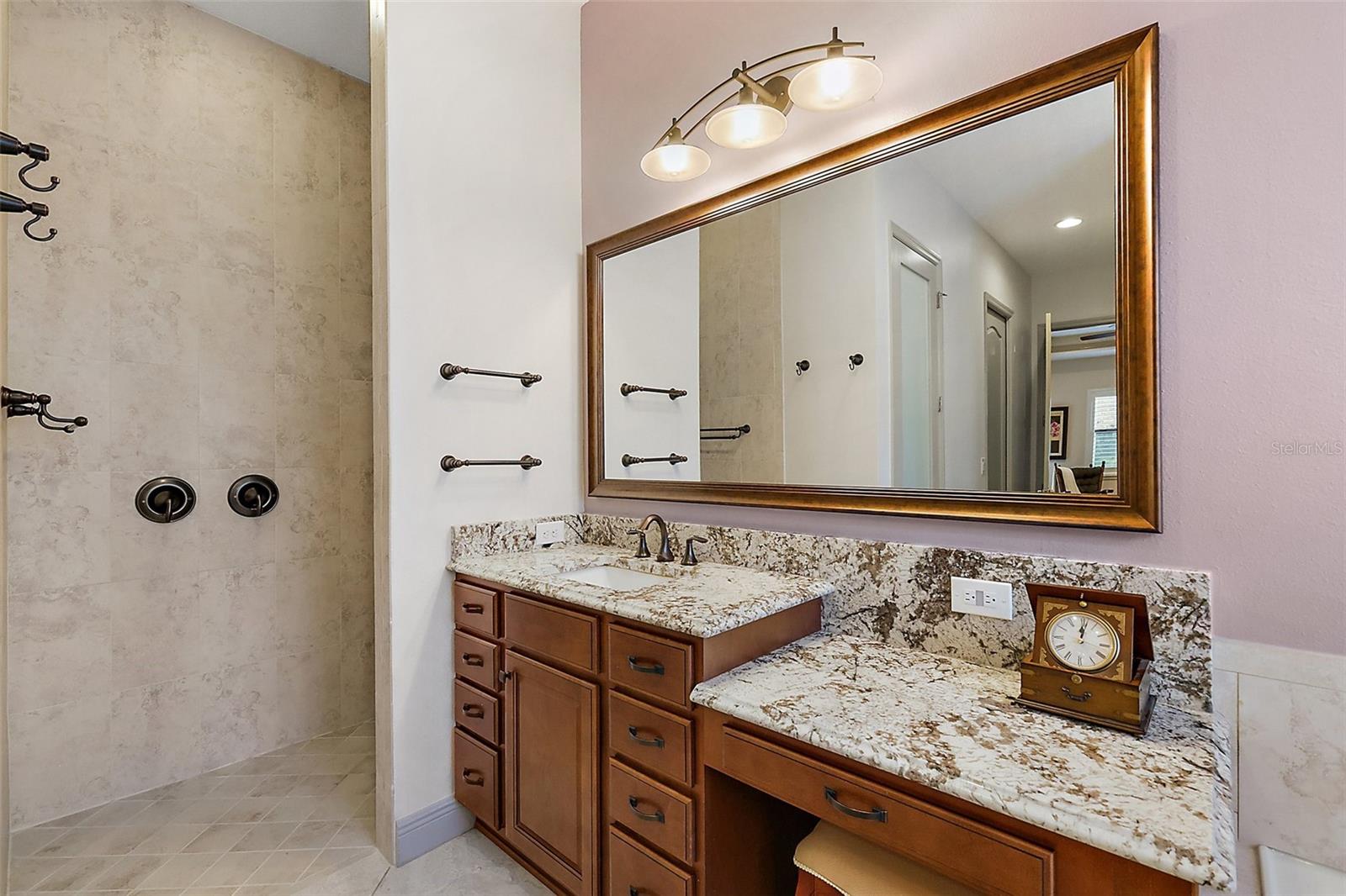 8420 BRIDGEPORT BAY CIR