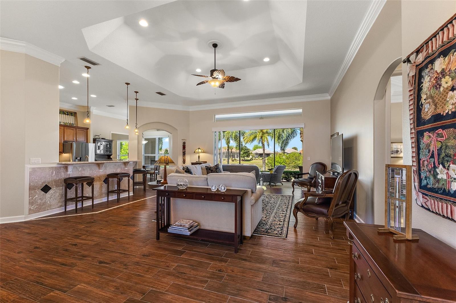 8809 BEACON HILL AVENUE