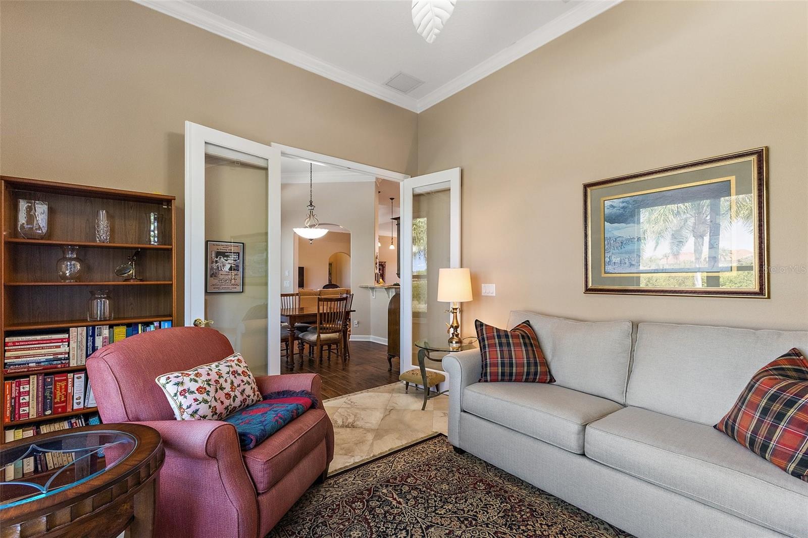 8809 BEACON HILL AVENUE