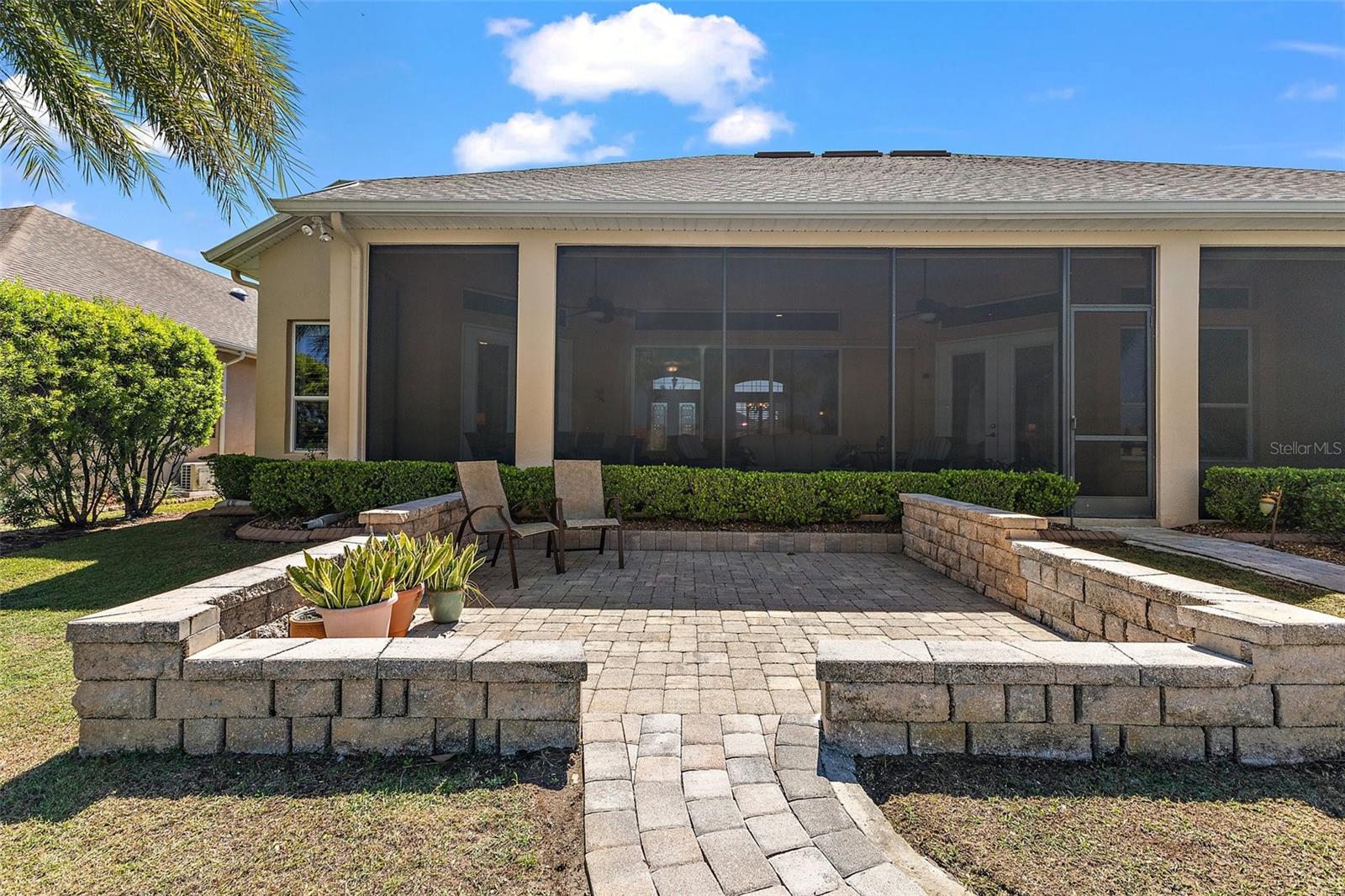 8809 BEACON HILL AVENUE