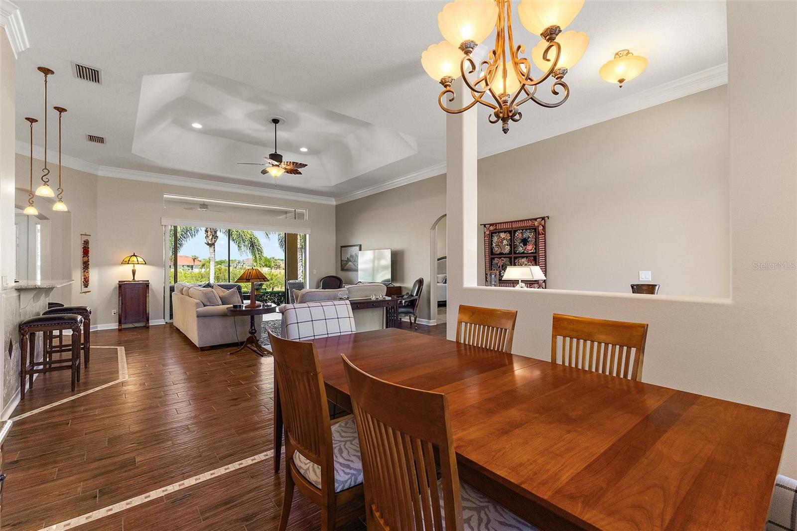 8809 BEACON HILL AVENUE