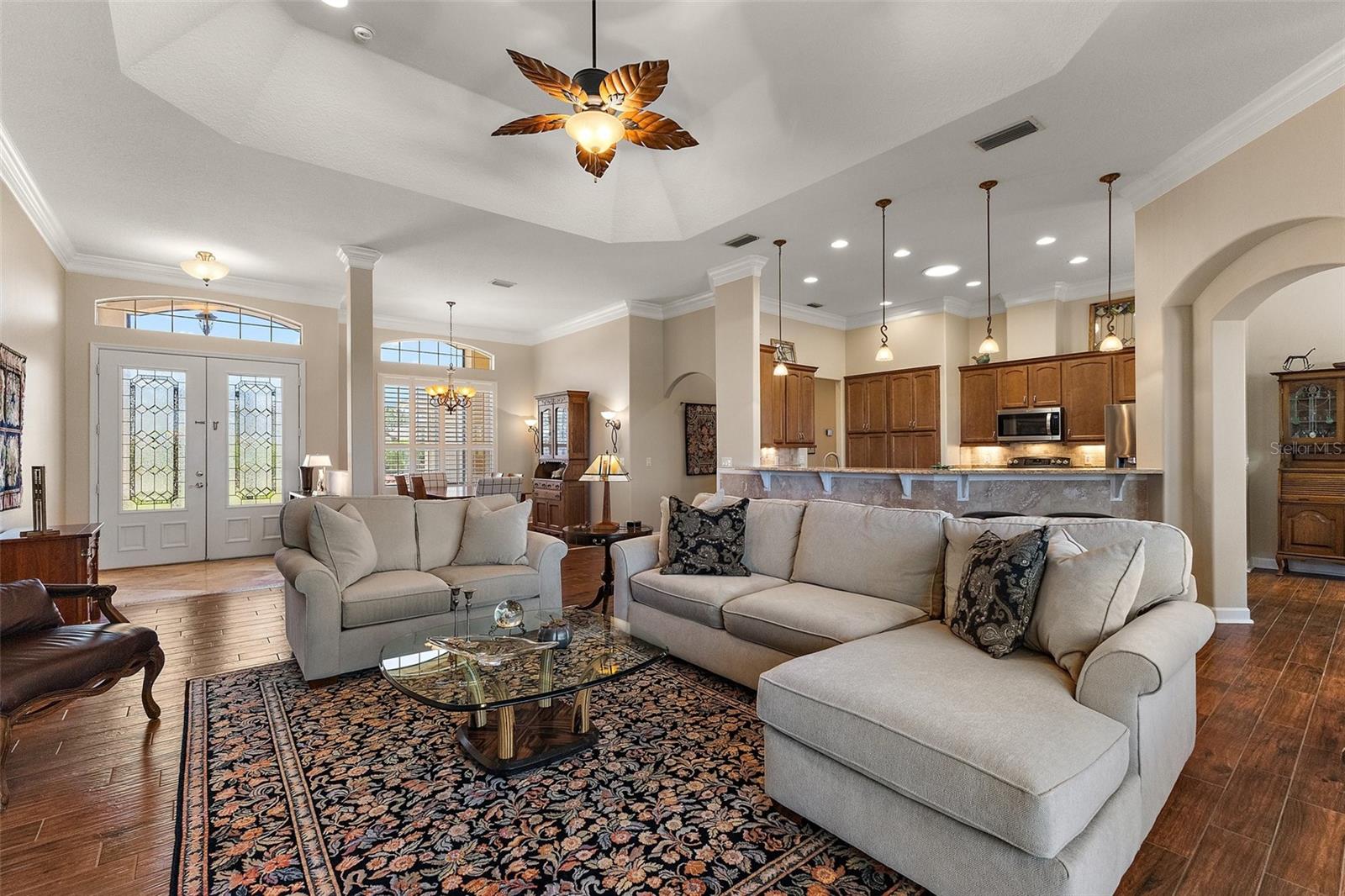 8809 BEACON HILL AVENUE