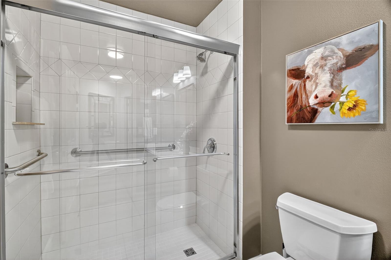 8252 BRIDGEPORT BAY CIRCLE