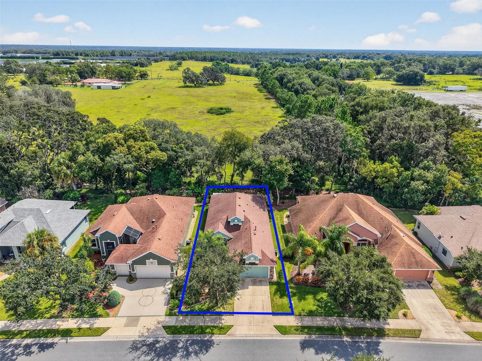 8252 BRIDGEPORT BAY CIRCLE