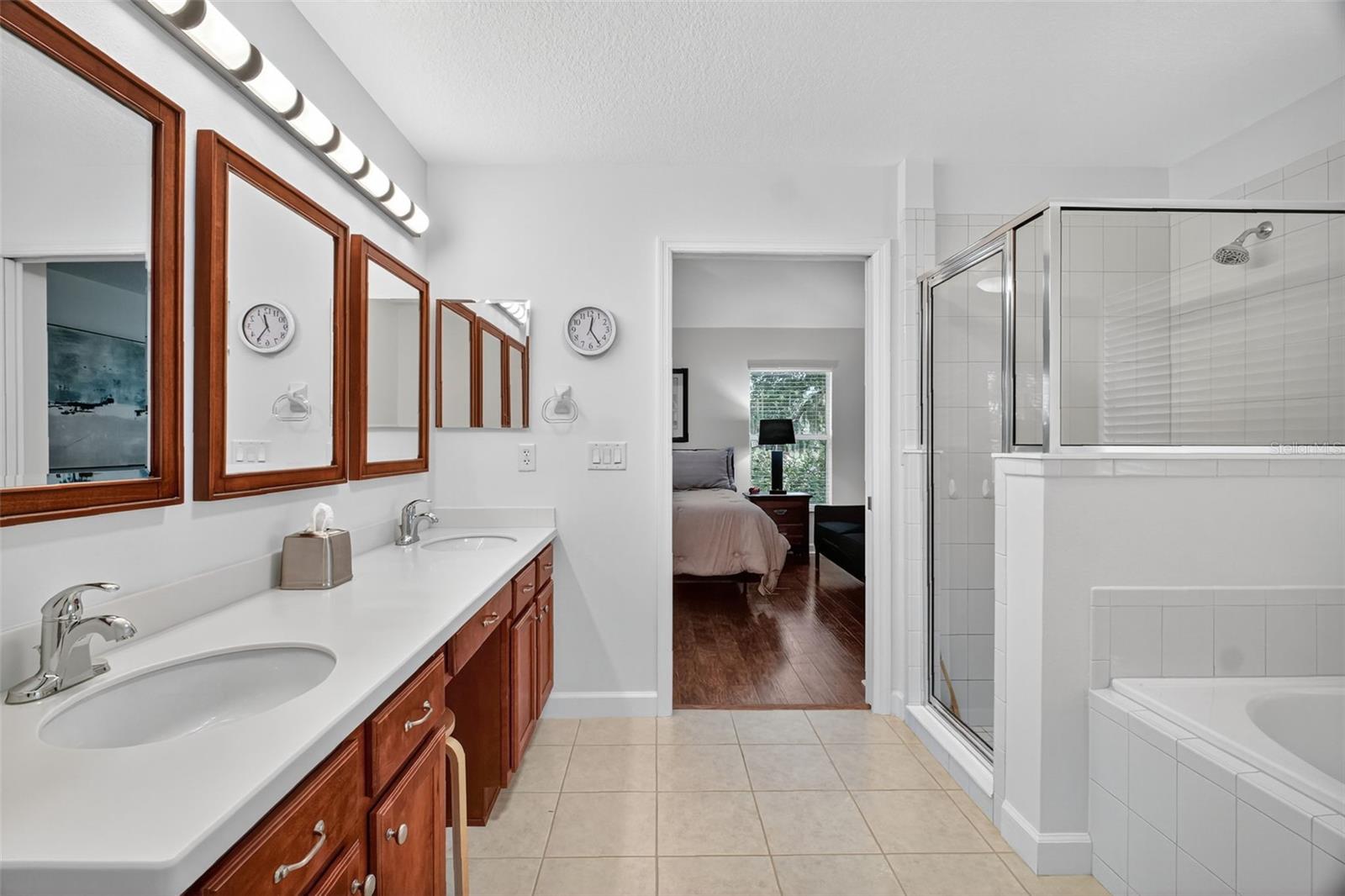 8252 BRIDGEPORT BAY CIRCLE
