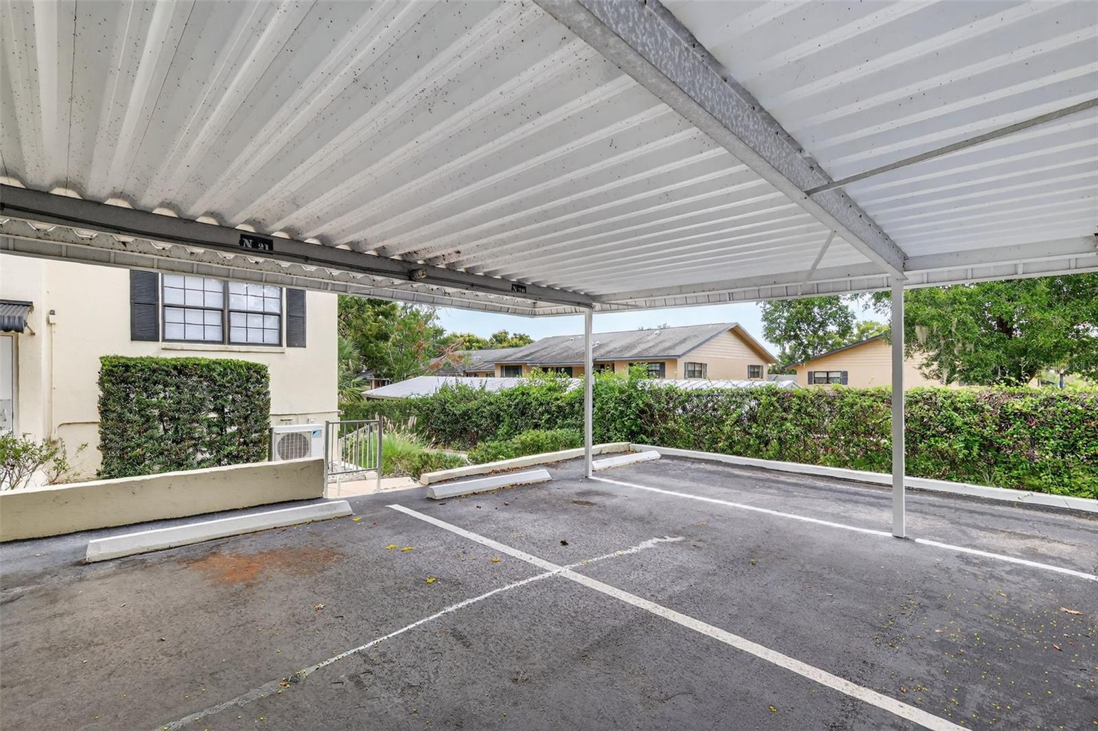 101 N GRANDVIEW ST #210