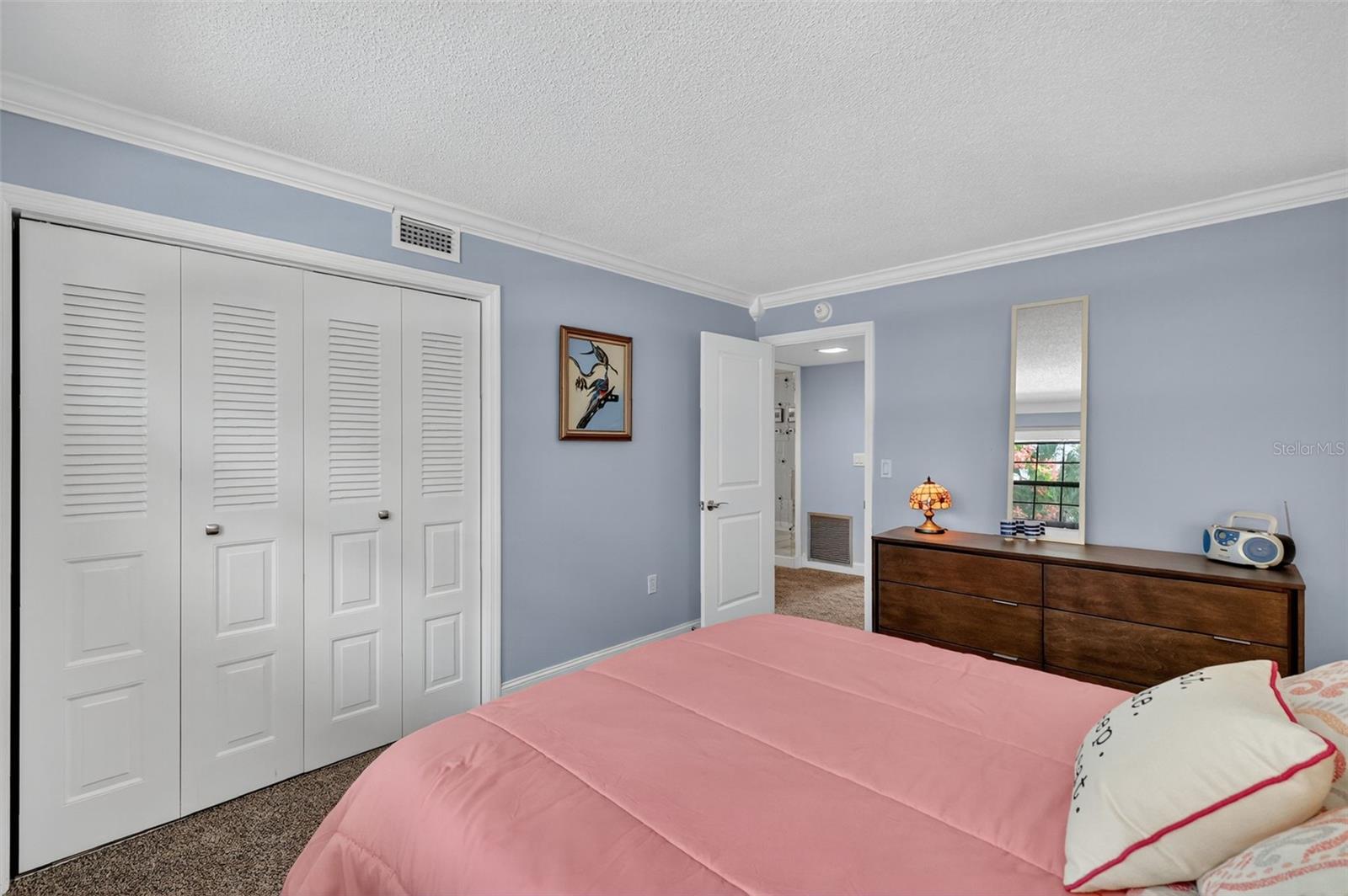 101 N GRANDVIEW ST #210
