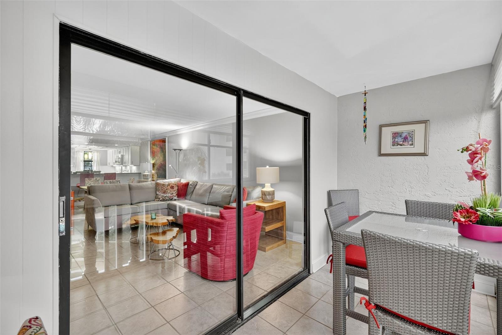 101 N GRANDVIEW ST #210