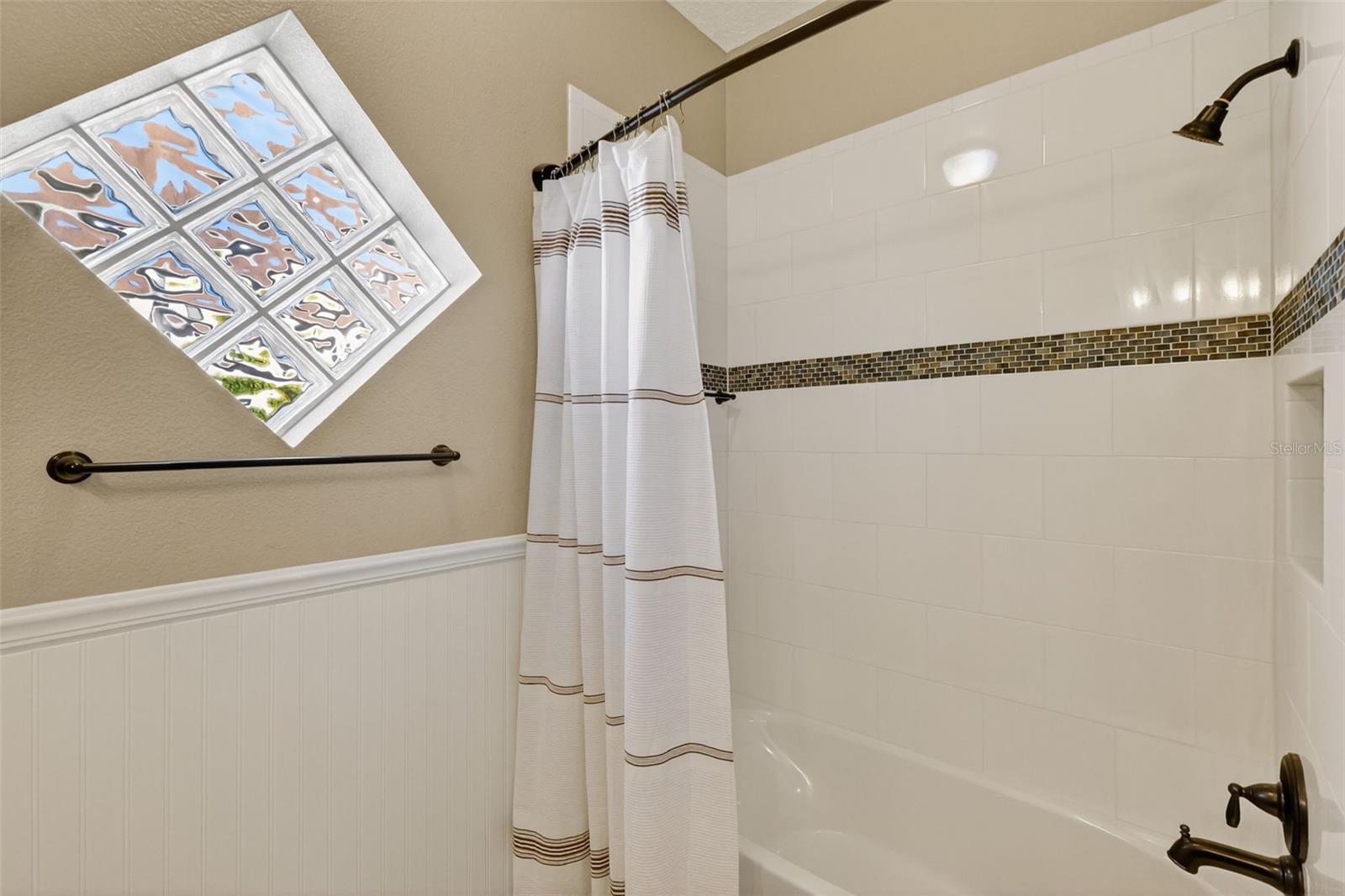 8852 BRIDGEPORT BAY CIR