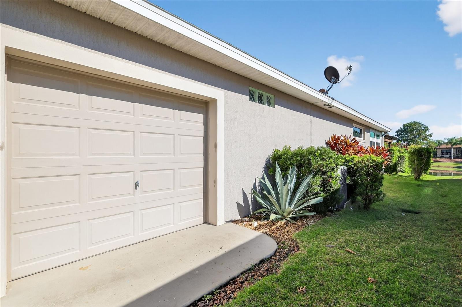 8852 BRIDGEPORT BAY CIR