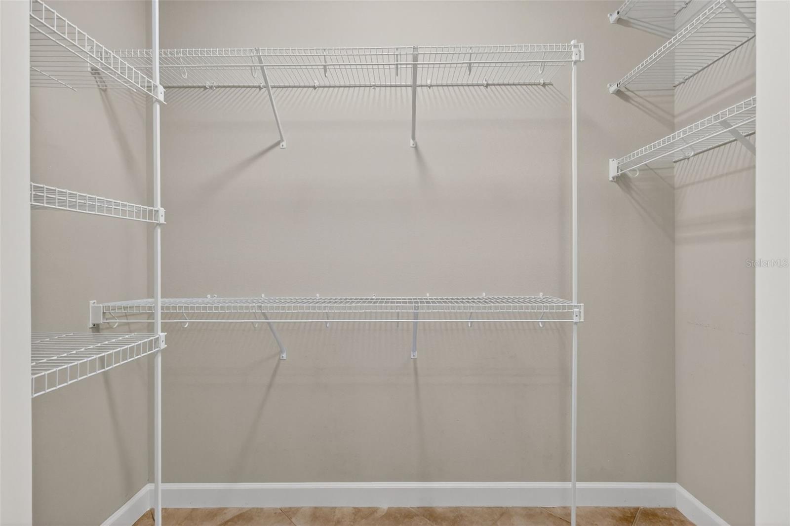 8852 BRIDGEPORT BAY CIR