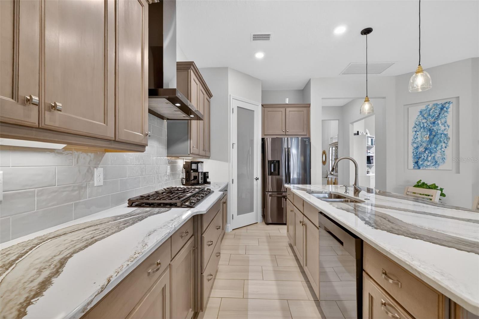 8228 BRIDGEPORT BAY CIR