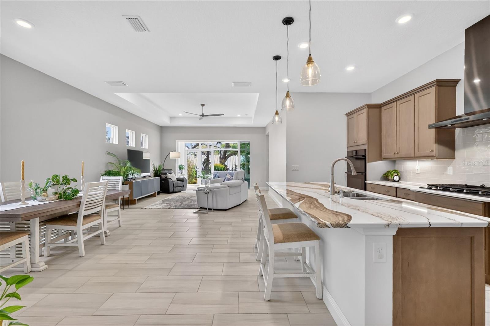 8228 BRIDGEPORT BAY CIR
