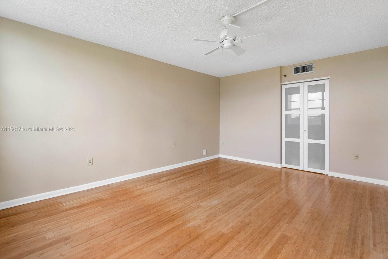 1300 Saint Charles Pl # 519