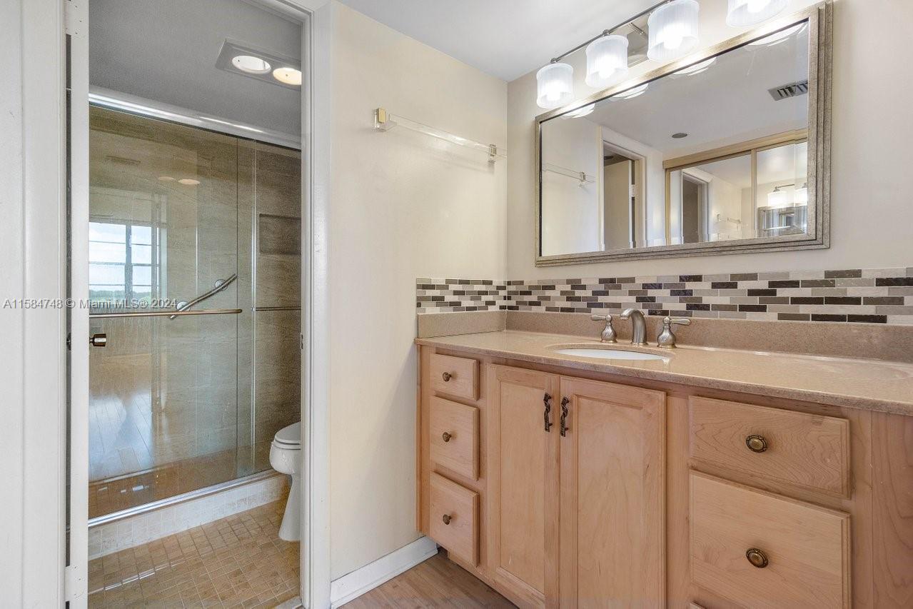 1300 Saint Charles Pl # 519