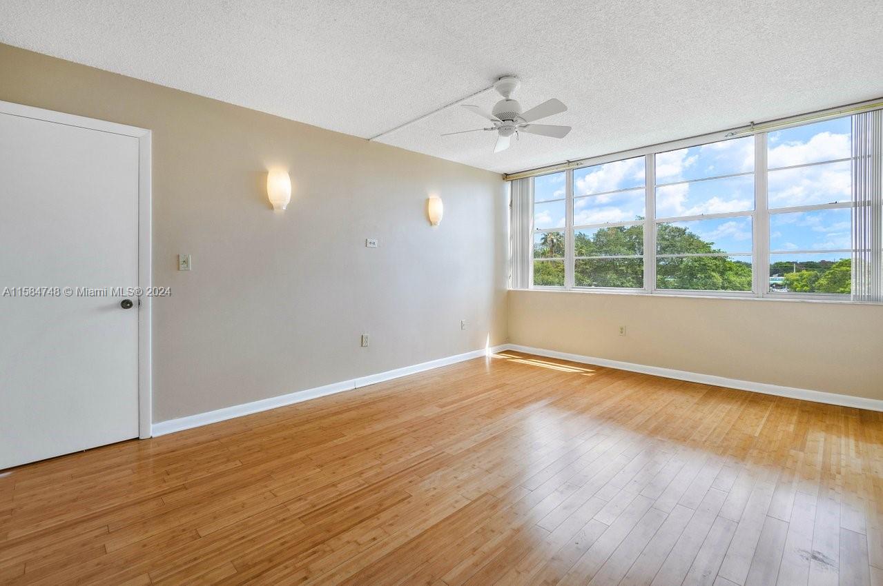 1300 Saint Charles Pl # 519