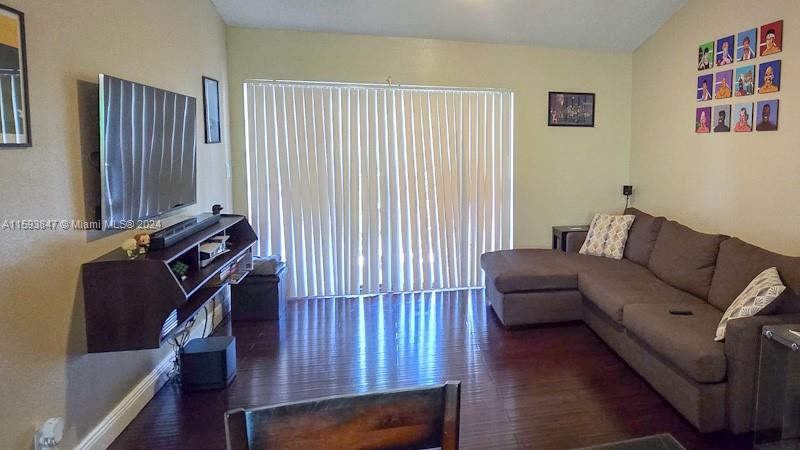 10125 W Sunrise Blvd # 301