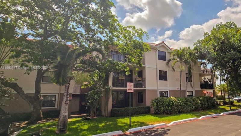 10125 W Sunrise Blvd # 301