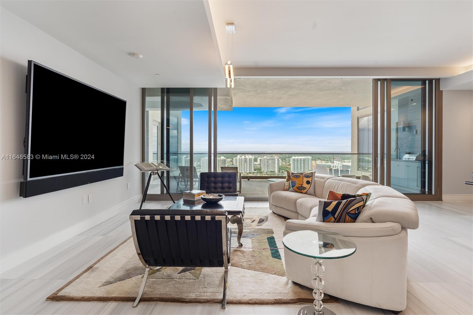 17901 Collins Ave # 4106