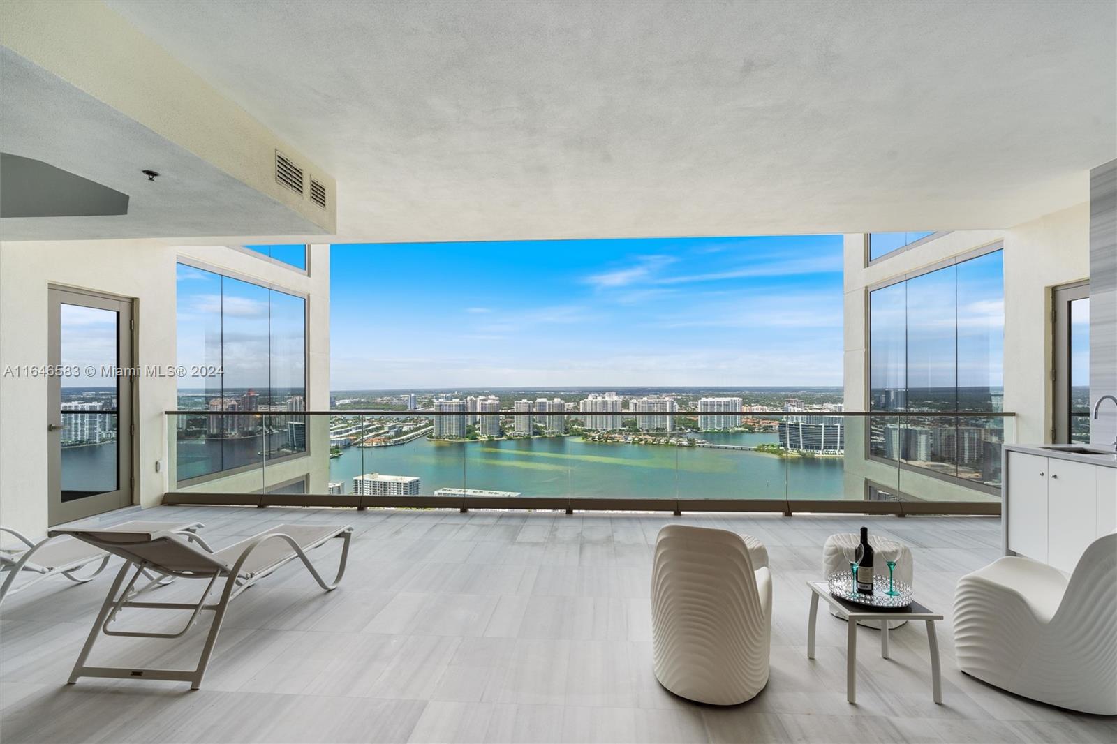 17901 Collins Ave # 4106