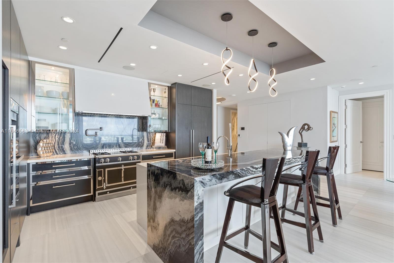 17901 Collins Ave # 4106