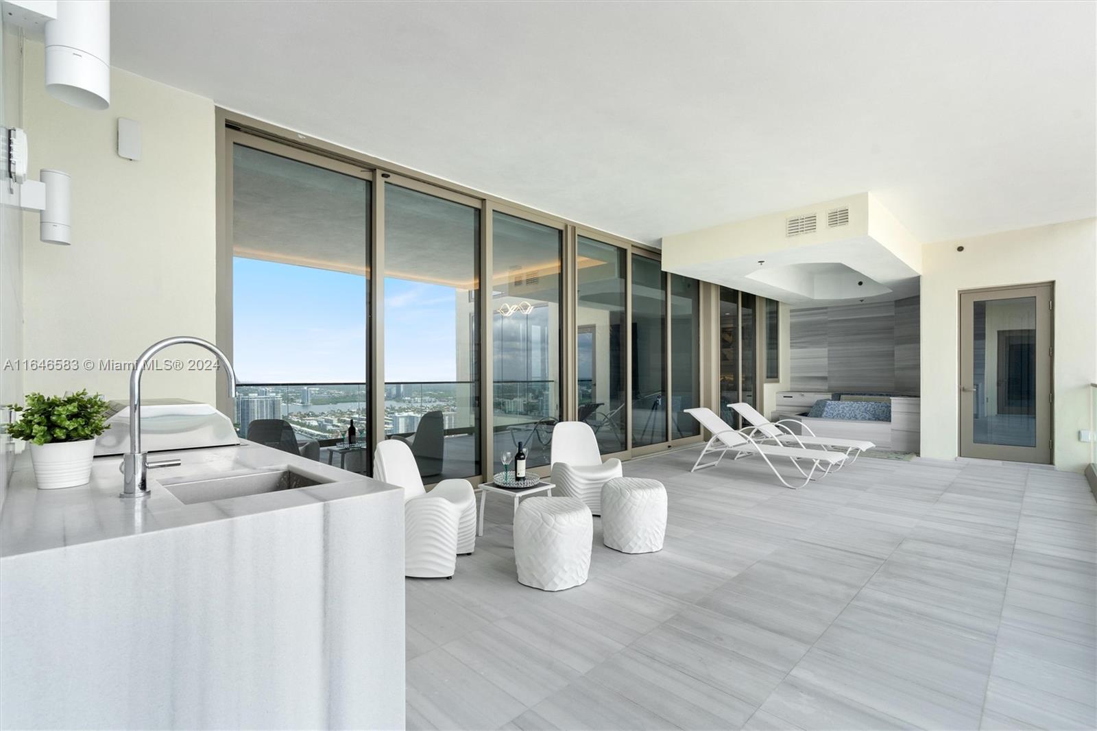 17901 Collins Ave # 4106