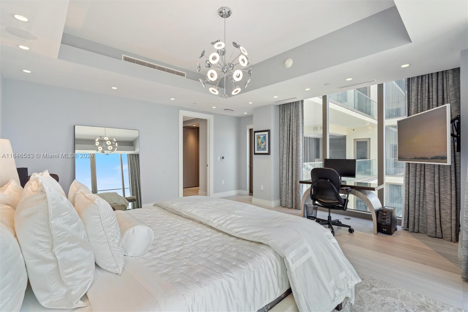 17901 Collins Ave # 4106