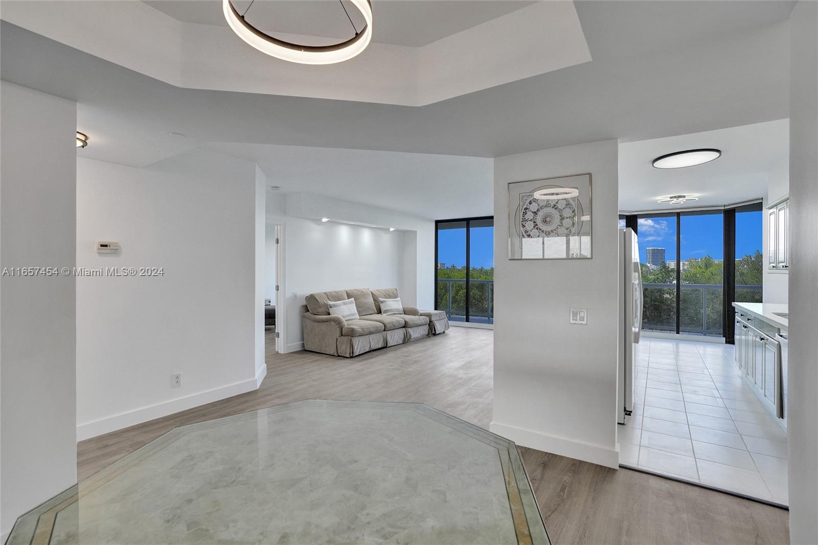 3640 Yacht Club Dr # 404