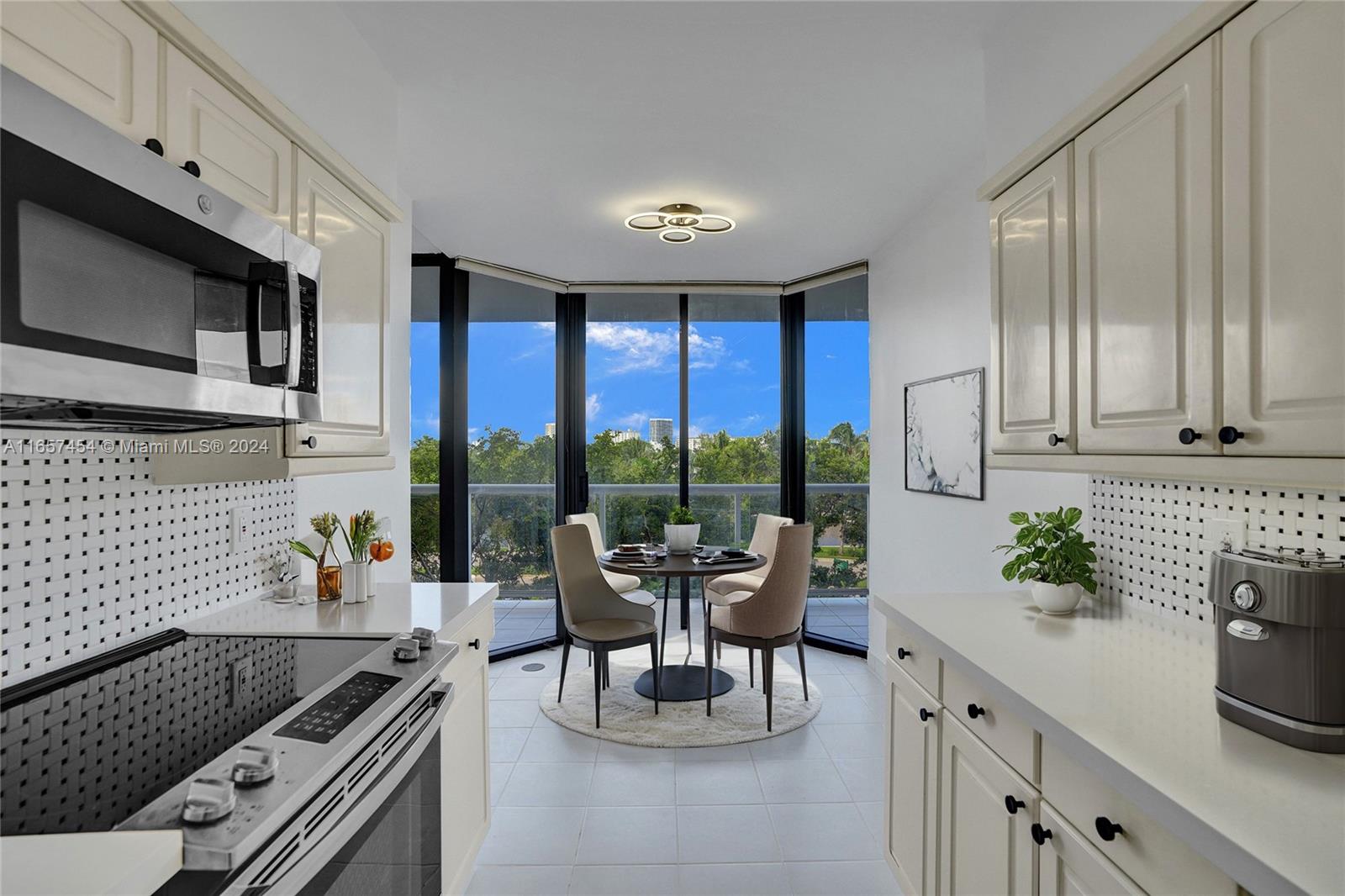 3640 Yacht Club Dr # 404