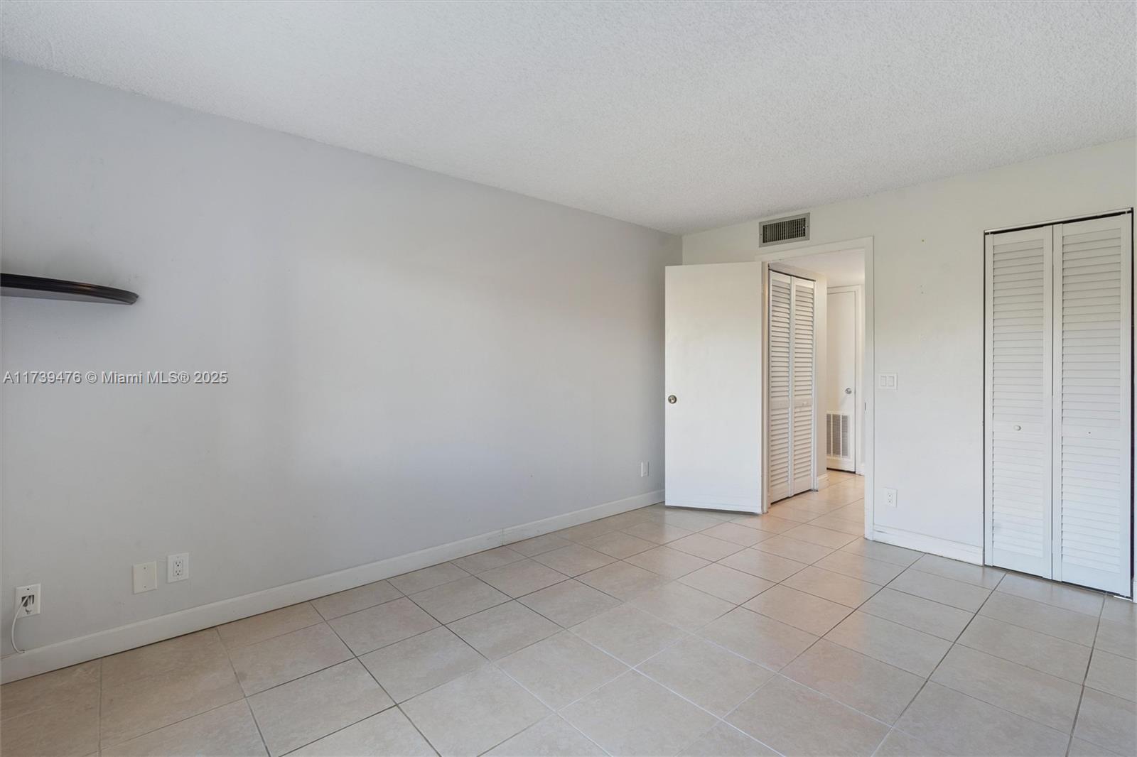 9761 Sunrise Lakes Blvd Unit: 107