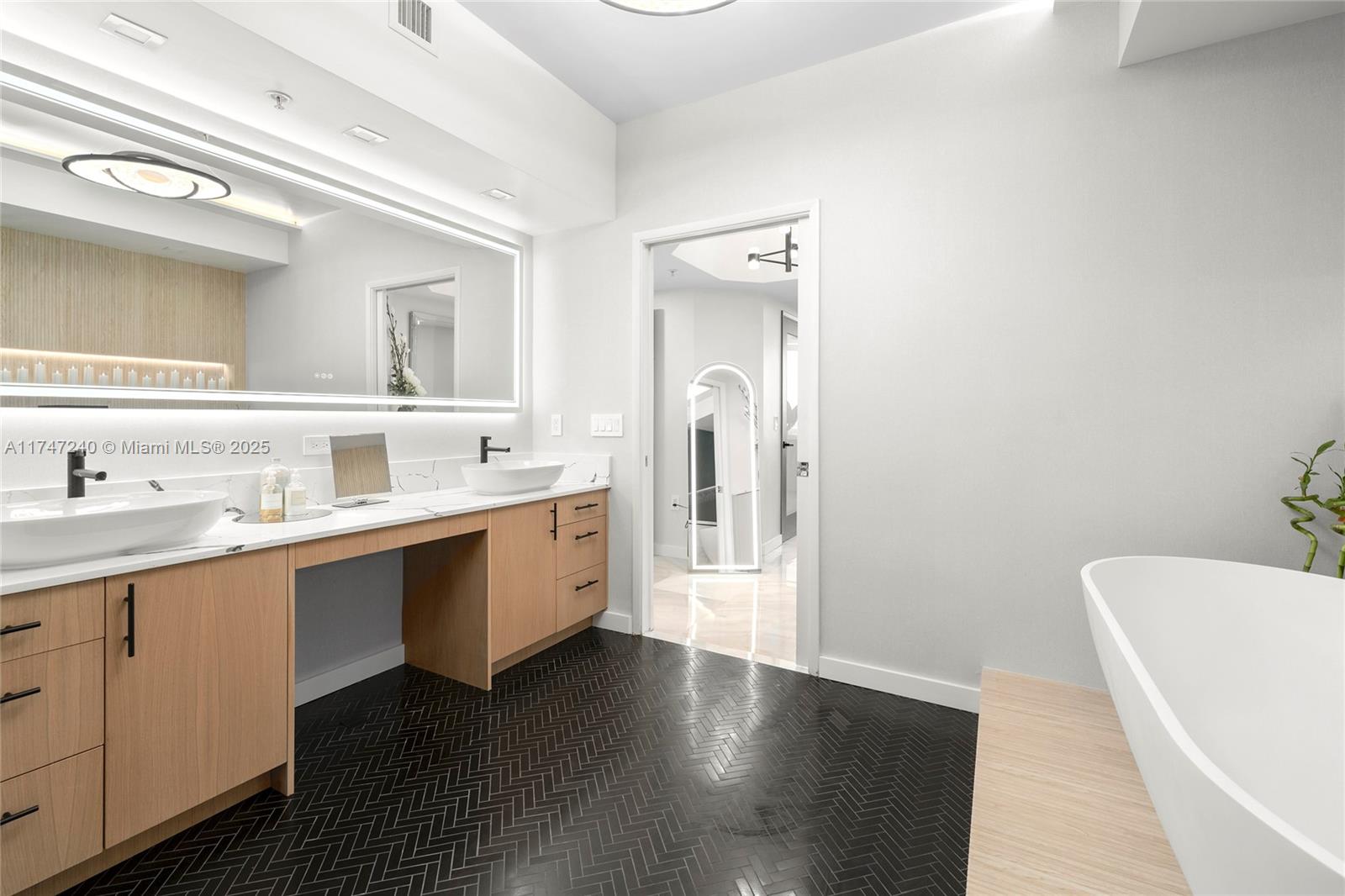 333 Las Olas Way # 3404