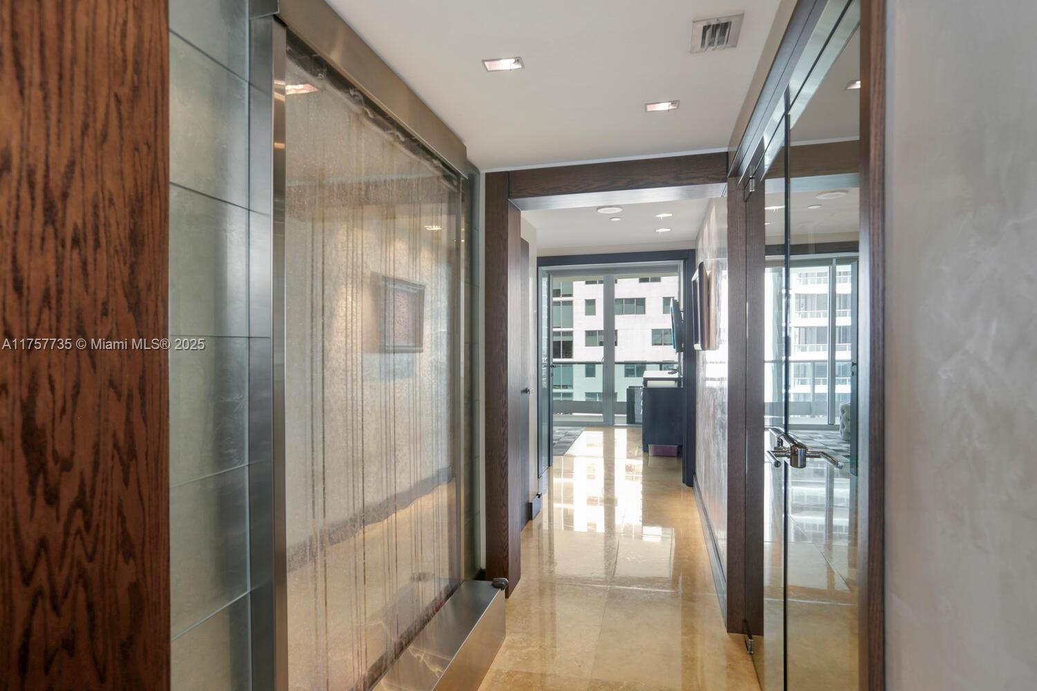 1331 Brickell Bay Dr # 1905