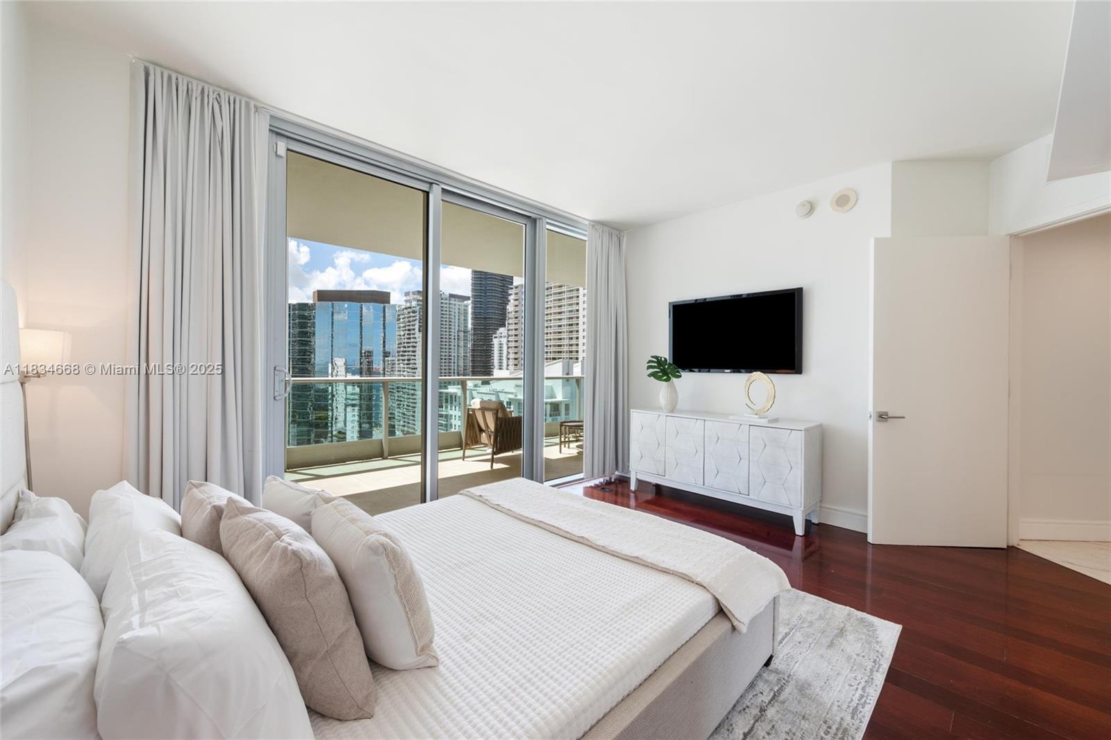 1331 Brickell Bay Dr # 2705