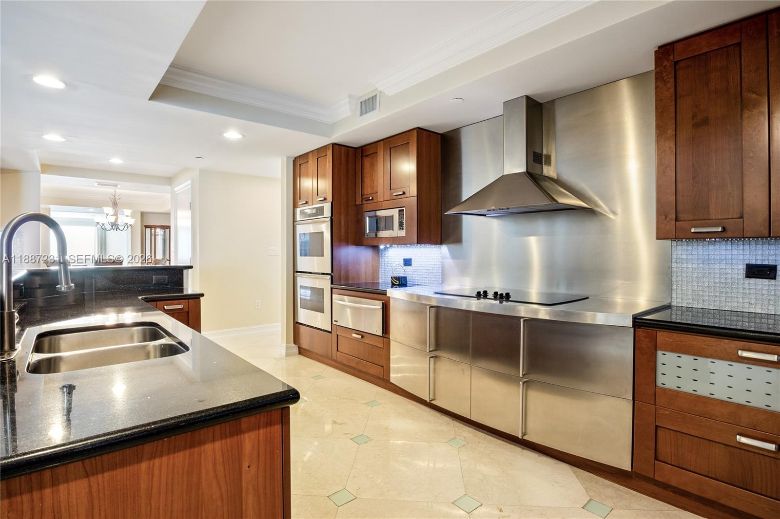 3201 NE 183rd ST # 05 Unit: PH2904-05