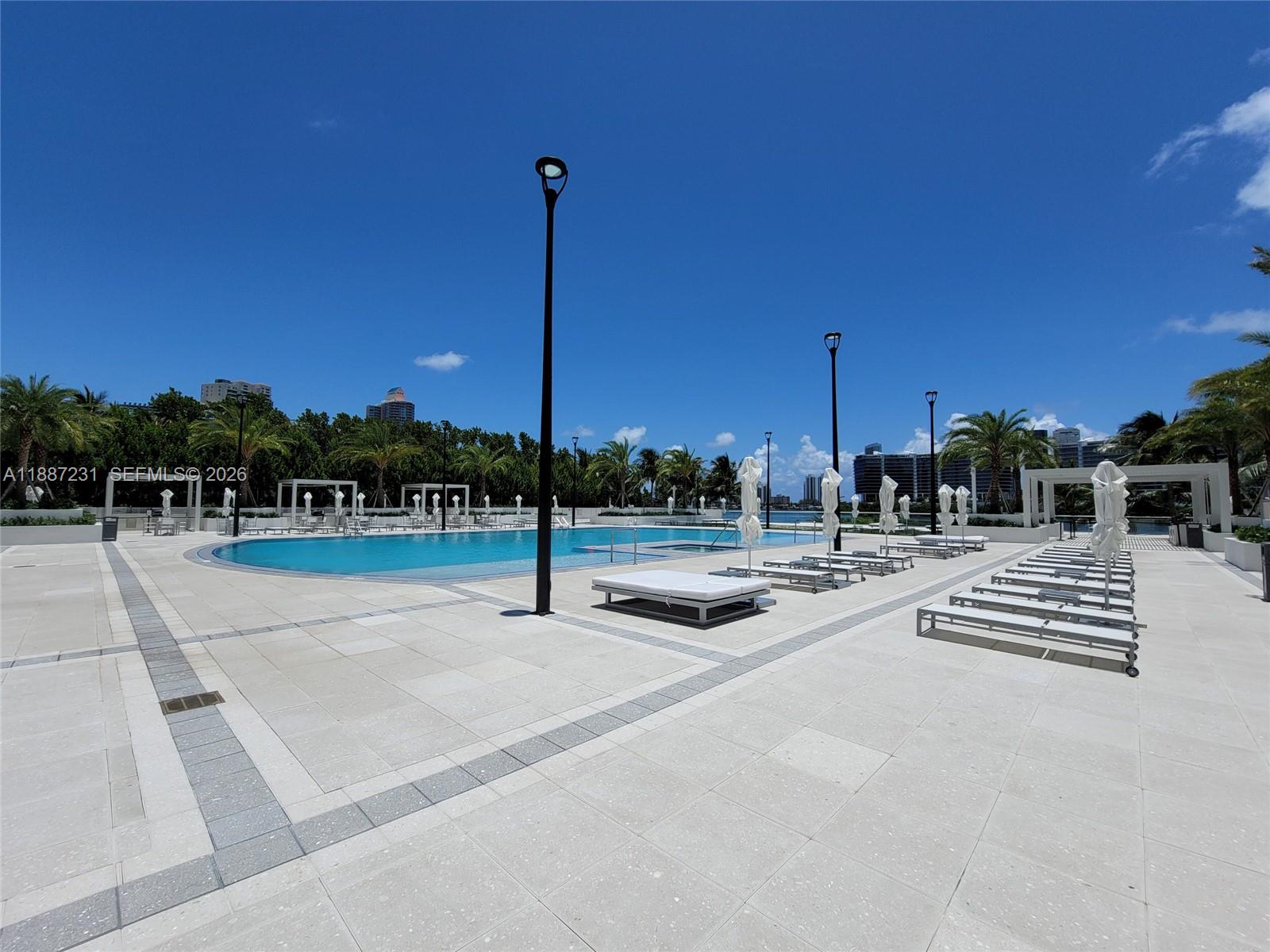 3201 NE 183rd ST # 05 Unit: PH2904-05