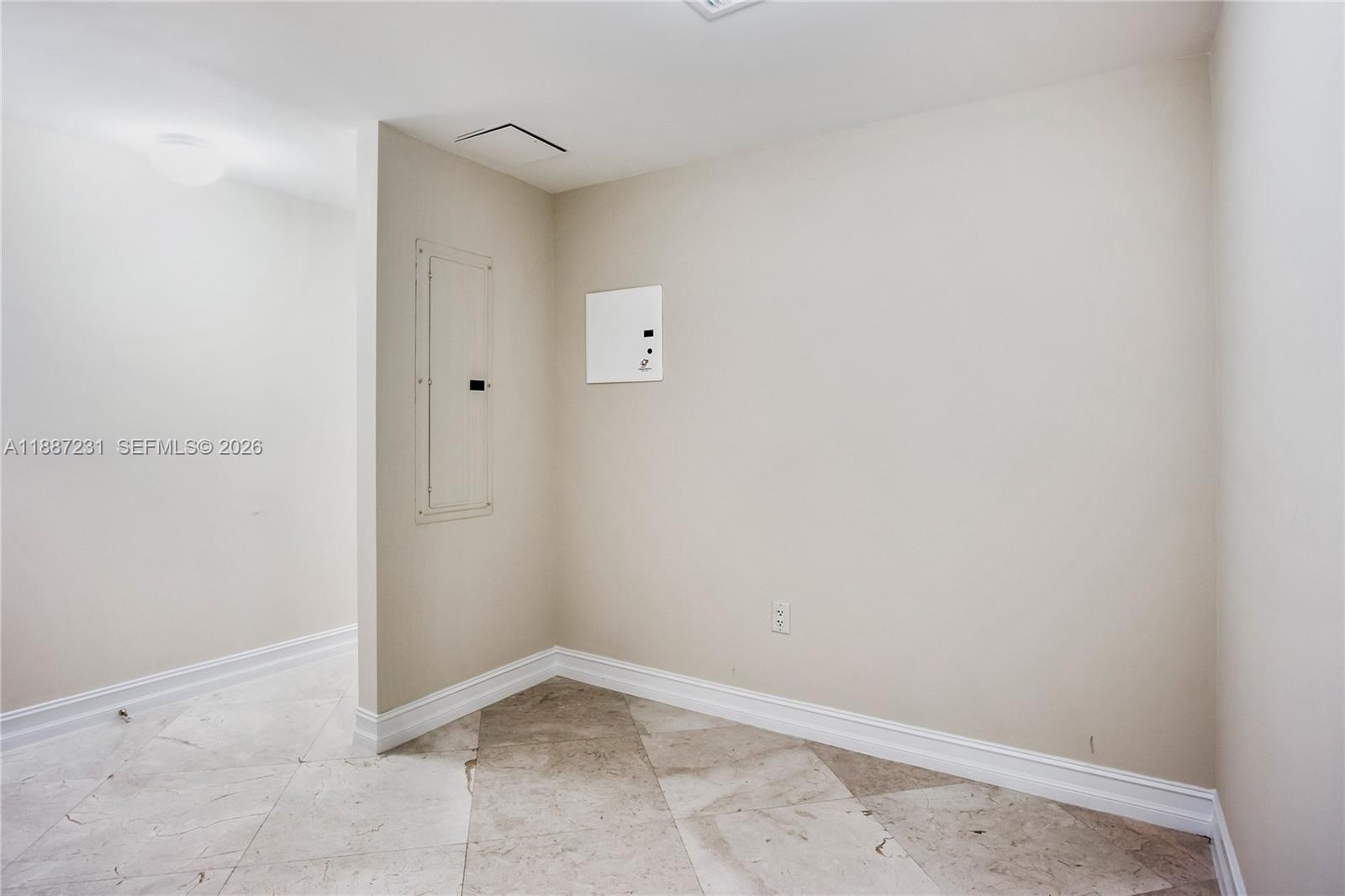 3201 NE 183rd ST # 05 Unit: PH2904-05
