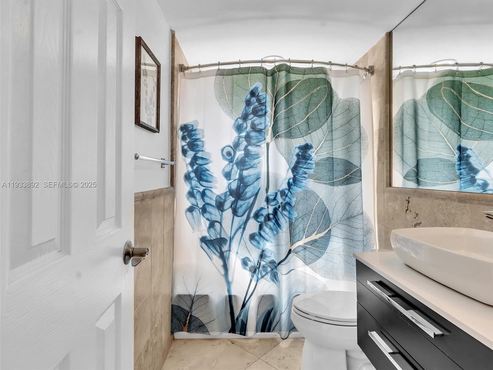 1881 Washington Ave # 10G