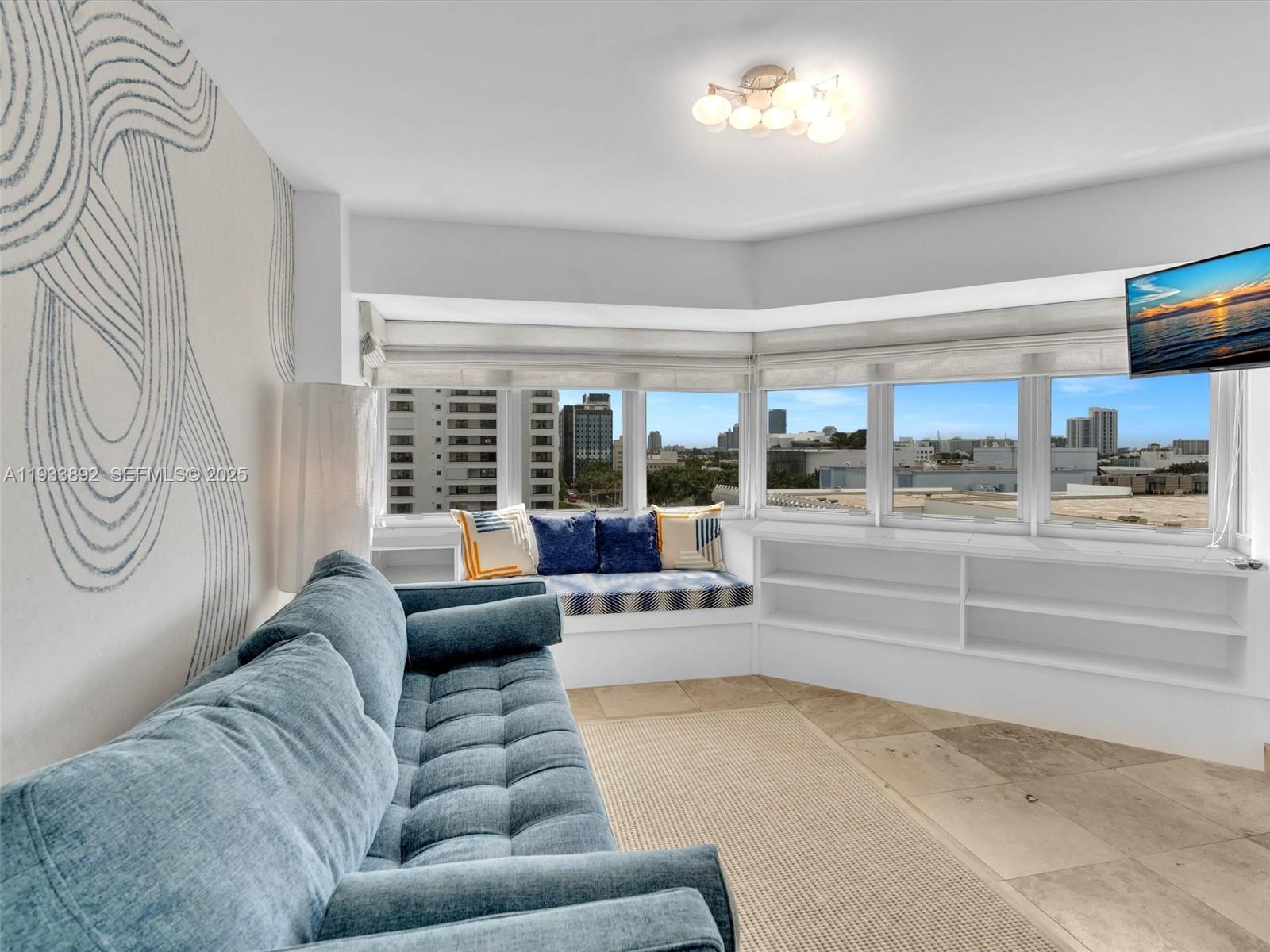 1881 Washington Ave # 10G